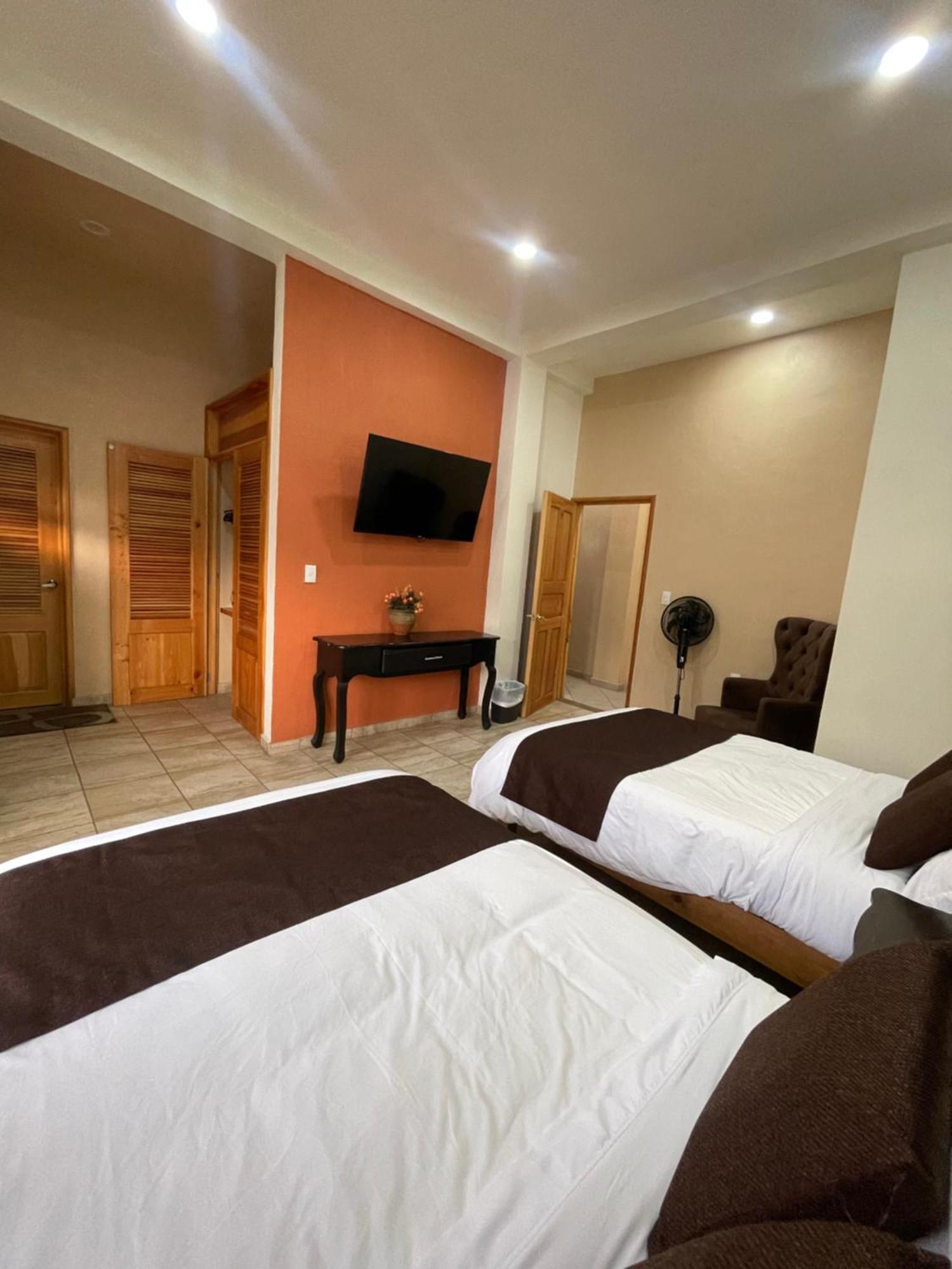 Hotel & Balneario Los Angeles Taxco de Alarcon Exterior photo