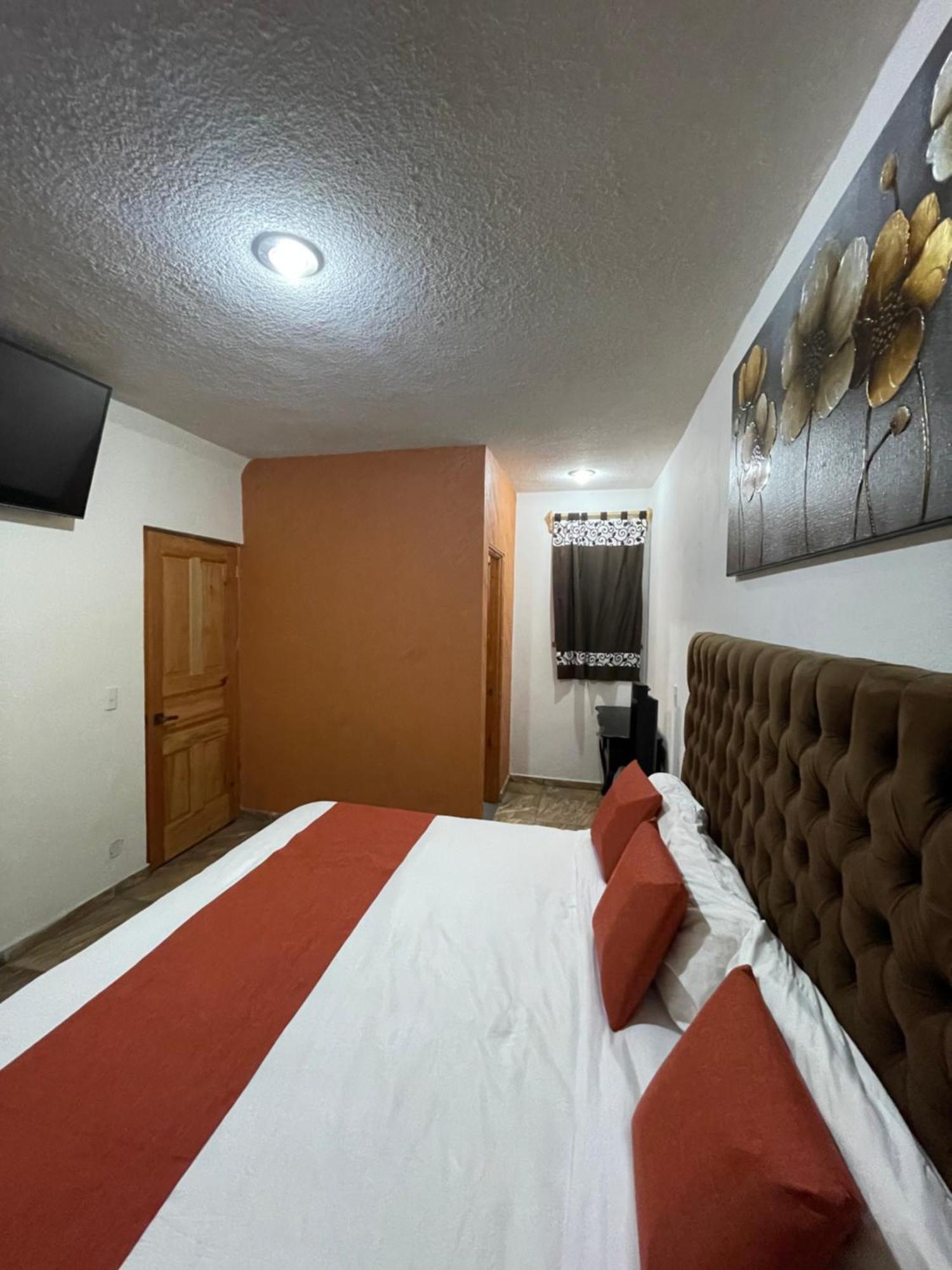 Hotel & Balneario Los Angeles Taxco de Alarcon Exterior photo